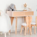 Szafka nocna dziecięca – funkcjonalne i bezpieczne rozwiązanie do każdego pokoju